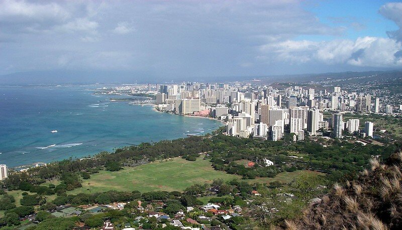 Hiking Diamond Head (Le'ahi) - Go Visit Hawaii