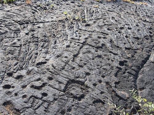 petroglyphs at Hawaii volcanoes national park