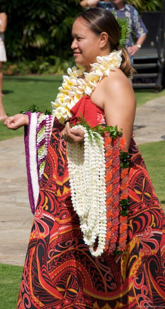 Lei Flowers: What Is Used to Create a Traditional Hawaiian Lei - With Our  Aloha