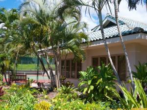 Tennis Pro Shop Manele Bay